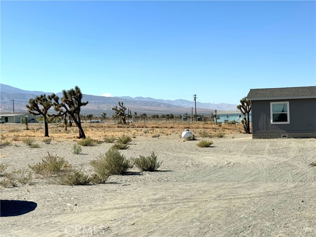 Detail Gallery Image 21 of 24 For 12474 Silver Rock Rd, Pinon Hills,  CA 92372 - 4 Beds | 2 Baths