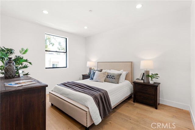 Detail Gallery Image 50 of 59 For 6503 N Contour Ln, North Hollywood,  CA 91606 - 3 Beds | 3/1 Baths