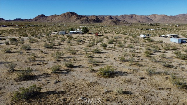 702 Bell Road, Landers CA: https://media.crmls.org/medias/98d49e12-7e17-45ef-8845-a03c2180df01.jpg