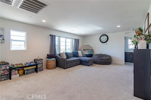 31058 Avenida Ramblas, Highland CA: https://media.crmls.org/medias/98d4b306-4f63-4e24-9a87-c1781c9e7a9b.jpg