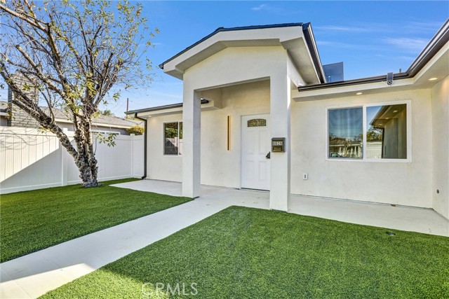 Front Image Thumbnail for CRSR26025591