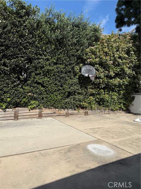 Detail Gallery Image 8 of 8 For 8719 Lindante, Whittier,  CA 90603 - 5 Beds | 4 Baths