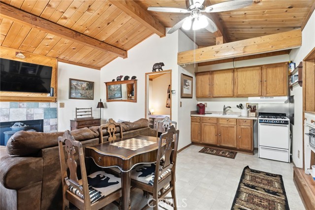 Detail Gallery Image 1 of 12 For 650 San Bernardino Ave, Sugarloaf,  CA 92386 - 1 Beds | 1 Baths