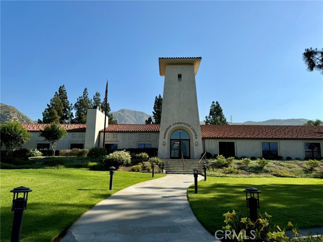 15455 Glenoaks, 533 photo 2