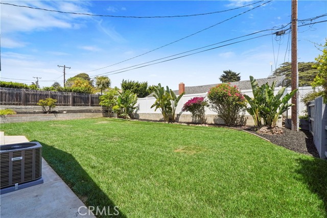 270 Fairfax Avenue, Ventura CA: https://media.crmls.org/medias/98d90e5a-9b78-4cd6-a0be-6c550bf9ac7c.jpg