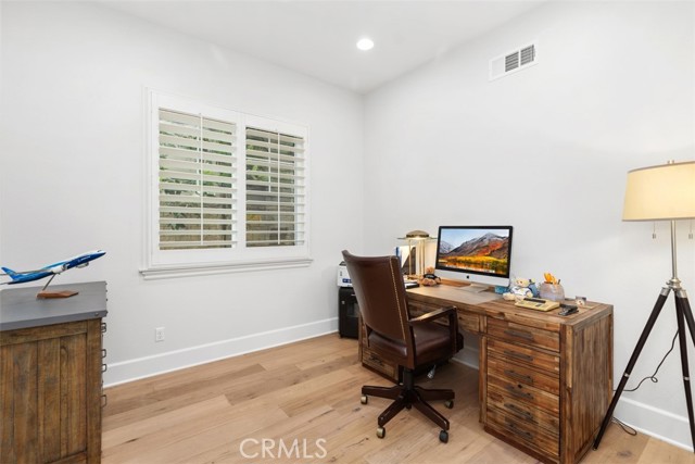 4762 Oceanridge Drive, Huntington Beach CA: https://media.crmls.org/medias/98d92da8-cf7b-4715-af23-8ec6288bf135.jpg