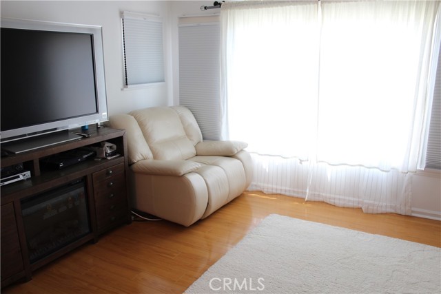 Detail Gallery Image 8 of 47 For 9812 S Denker, Los Angeles,  CA 90047 - 2 Beds | 1 Baths