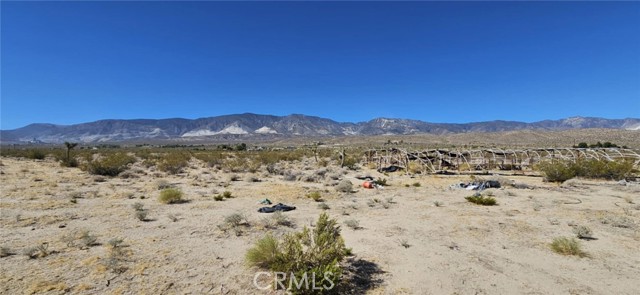 Detail Gallery Image 7 of 9 For 800 Visalia Ave, Lucerne Valley,  CA 92356 - – Beds | – Baths