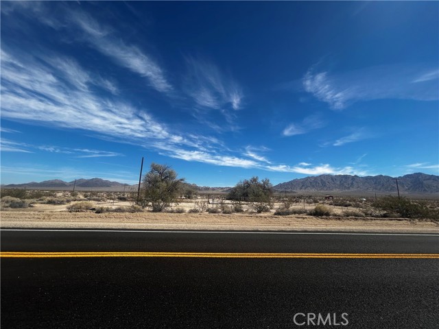 87780 Amboy Road, Amboy CA: https://media.crmls.org/medias/98da6535-1f31-4309-ae1f-ef19c1bb8b9d.jpg
