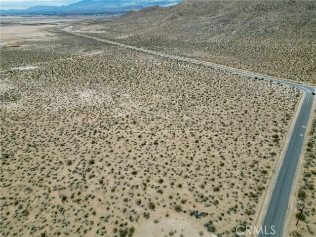 Detail Gallery Image 5 of 8 For 31300 Cove Rd, Lucerne Valley,  CA 92356 - – Beds | – Baths