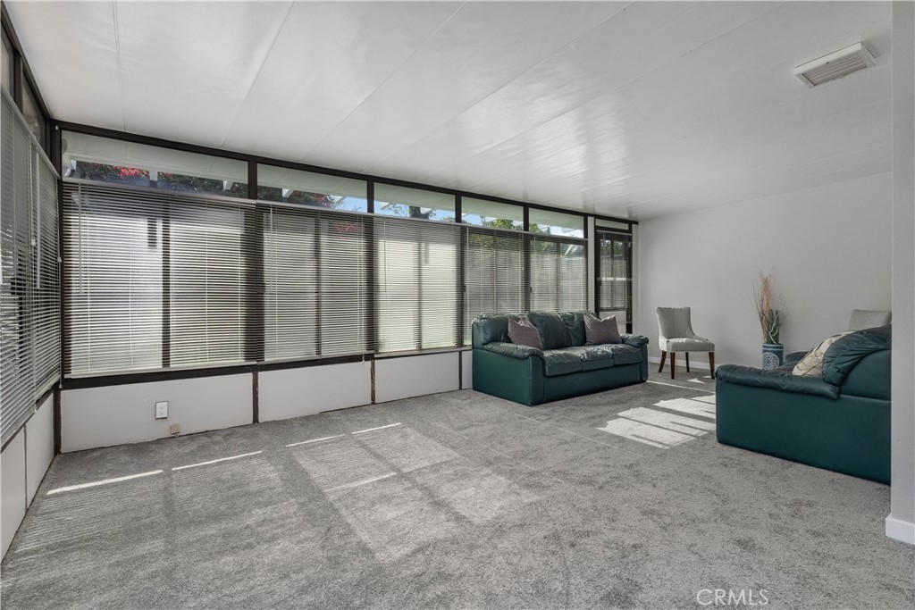 MLS #OC25257049 image #16