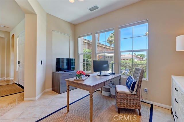 81835 Eagle Claw Drive, La Quinta CA: https://media.crmls.org/medias/98db54be-54ef-4bd1-8991-fd120096b400.jpg