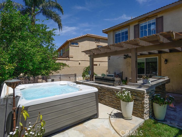 Detail Gallery Image 32 of 41 For 5764 Ventana Dr, Fontana,  CA 92336 - 3 Beds | 2/1 Baths