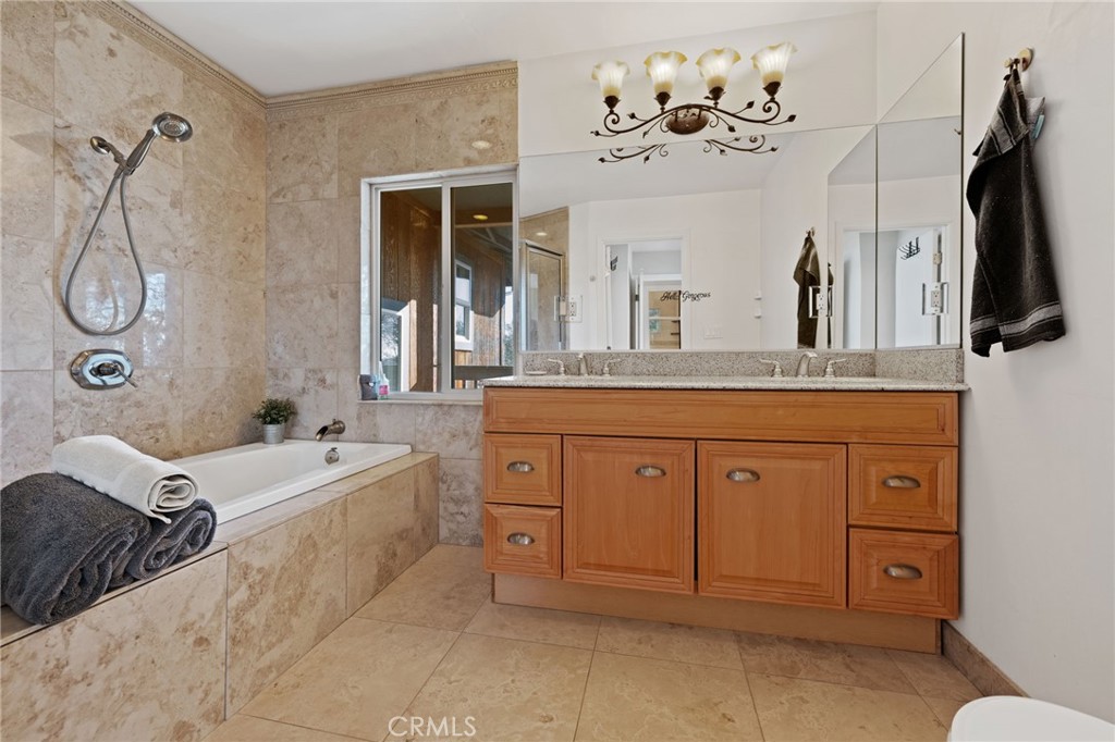 12471 Cerrito Drive