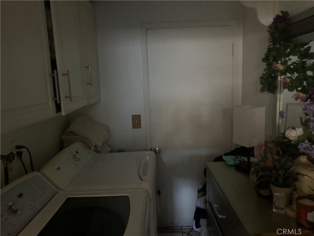 https://media.crmls.org/medias/98dba6f0-4921-4806-8144-b9bf0ac48e59.jpg?preset=X-Large