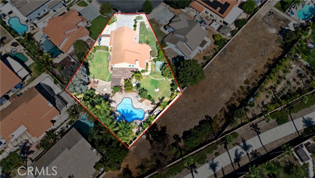 1372 Old Trail DR, Corona CA: https://media.crmls.org/medias/98dbfeaf-0b4c-43cd-9412-4e90e3c10684.jpg