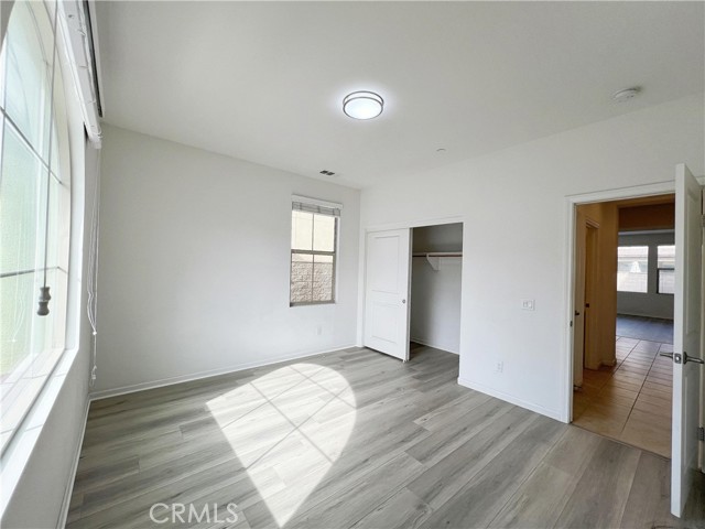 4953 S Bountiful Trail, Ontario CA: https://media.crmls.org/medias/98dc3477-dbdf-4cdb-89d2-0084f5fc0c6f.jpg