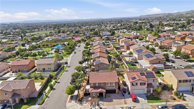 Detail Gallery Image 5 of 65 For 4415 Bethel Rd, Jurupa Valley,  CA 92509 - 5 Beds | 3/1 Baths