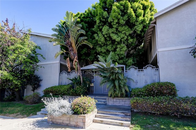 2112 Warfield Avenue, Redondo Beach, California 90278, 2 Bedrooms Bedrooms, ,2 BathroomsBathrooms,Residential,Sold,Warfield,SB23069368