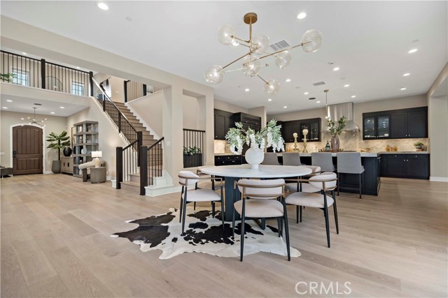 Detail Gallery Image 7 of 36 For 115 Interstellar, Irvine,  CA 92618 - 5 Beds | 5/1 Baths