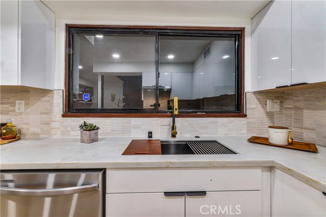 20289 Westpoint Drive, Riverside CA: https://media.crmls.org/medias/98ddd337-d140-4905-b20b-e992d22ffd85.jpg
