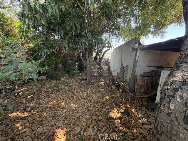 2391 Fashion Avenue, Long Beach CA: https://media.crmls.org/medias/98de62b1-fe2b-47f7-b4ac-cdf67b278db3.jpg