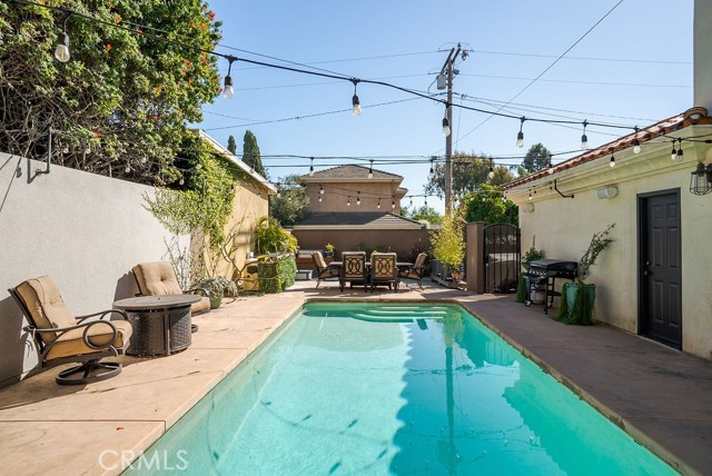 Detail Gallery Image 21 of 25 For 736 14th, Huntington Beach,  CA 92648 - 5 Beds | 3/1 Baths