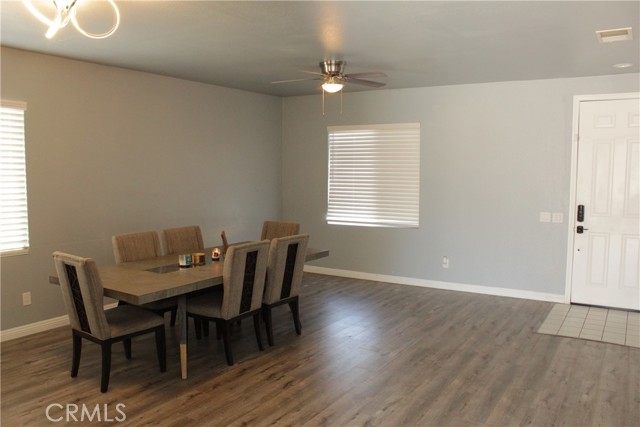 Detail Gallery Image 3 of 18 For 1087 Harrier St, Perris,  CA 92571 - 4 Beds | 2/1 Baths