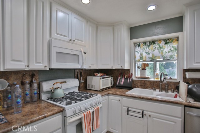 Detail Gallery Image 20 of 35 For 1034 W Maple Ave, Orange,  CA 92868 - 3 Beds | 1/1 Baths