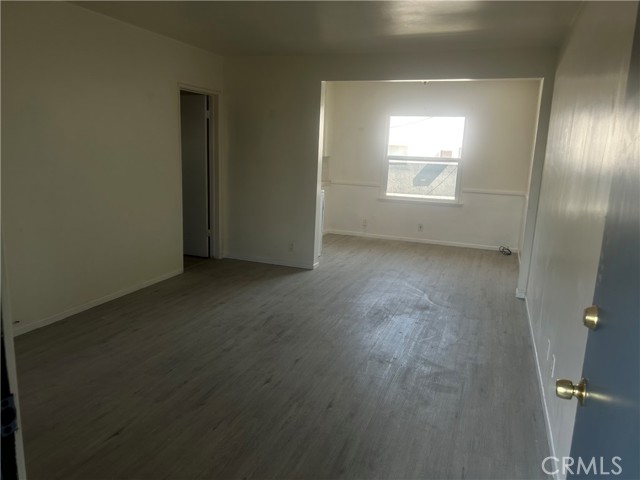 18127 Roscoe Boulevard # 5, Northridge (los Angeles), California 91325, 1 Bedroom Bedrooms, ,1 BathroomBathrooms,Residential Lease,For Rent,18127 Roscoe Boulevard # 5,CRSR24167811