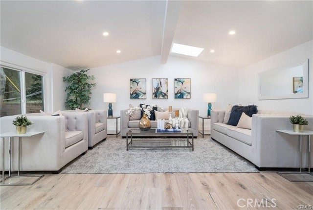 Detail Gallery Image 3 of 23 For 49 Headland Dr, Rancho Palos Verdes,  CA 90275 - 3 Beds | 4 Baths