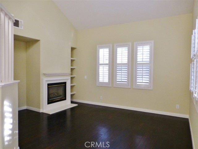 Detail Gallery Image 4 of 14 For 21 Burlingame, Irvine,  CA 92602 - 3 Beds | 2/1 Baths