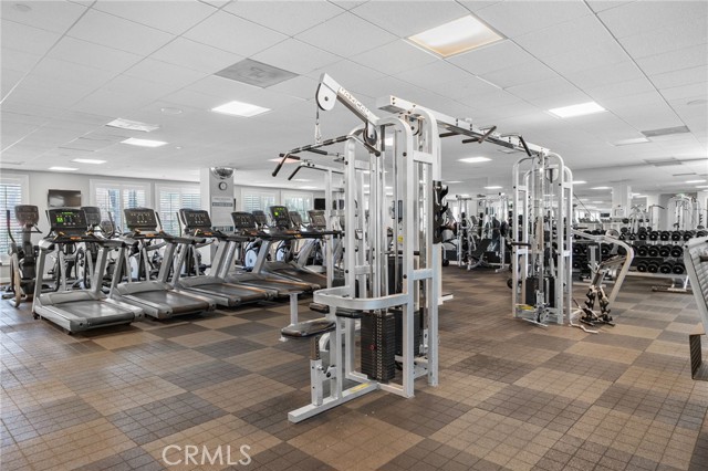 16076 Pesaro Lane, Fontana CA: https://media.crmls.org/medias/98e19587-052b-459b-a7fd-8917d02ad2c1.jpg