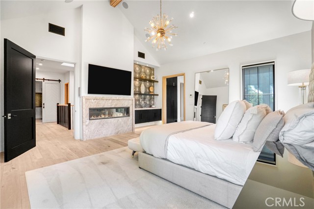 4961 Edgerton Avenue, Encino CA: https://media.crmls.org/medias/98e1959f-73c7-4730-9357-e446ae249fed.jpg