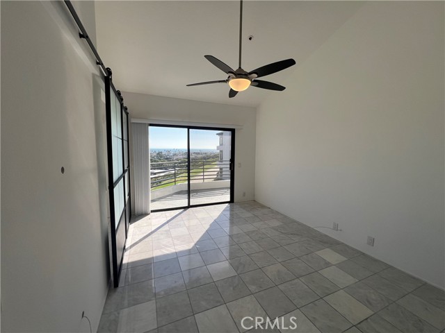 270 Cagney Lane, Newport Beach CA: https://media.crmls.org/medias/98e1d096-0d98-4e27-b098-87767f7ca6cb.jpg