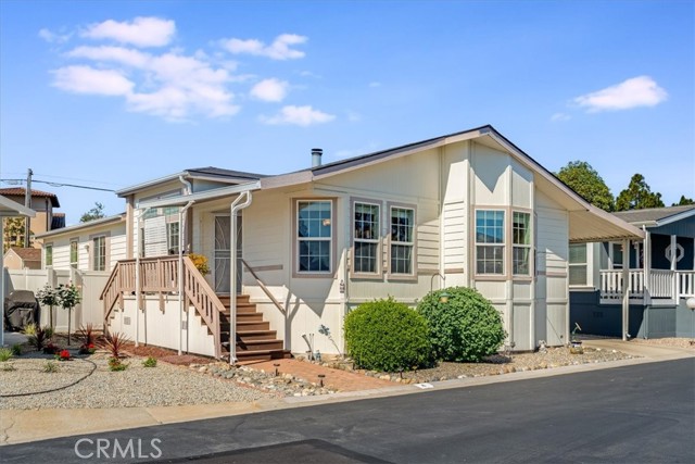 Detail Gallery Image 3 of 40 For 3395 S Higuera St #4,  San Luis Obispo,  CA 93401 - 3 Beds | 2 Baths