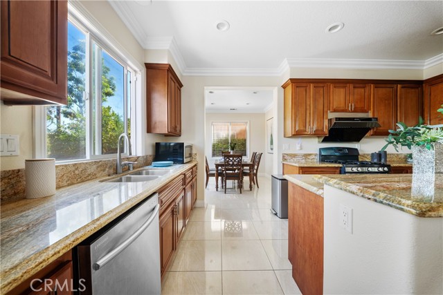 Detail Gallery Image 22 of 61 For 13 Frances Cir, Buena Park,  CA 90621 - 4 Beds | 3 Baths
