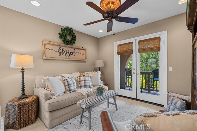 25542 Via Ventana, Valencia CA: https://media.crmls.org/medias/98e2c0da-cdcb-442b-a9ef-e18c567b8e52.jpg