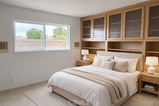 Detail Gallery Image 6 of 10 For 3233 Michigan, Costa Mesa,  CA 92626 - 4 Beds | 2 Baths