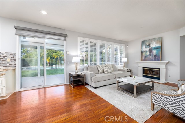 Detail Gallery Image 7 of 27 For 24 Silveroak, Irvine,  CA 92620 - 5 Beds | 3 Baths