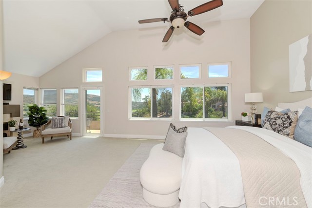 8 Dover, Rancho Santa Margarita CA: https://media.crmls.org/medias/98e4be3a-523b-44bb-b557-29ed62ffcde1.jpg
