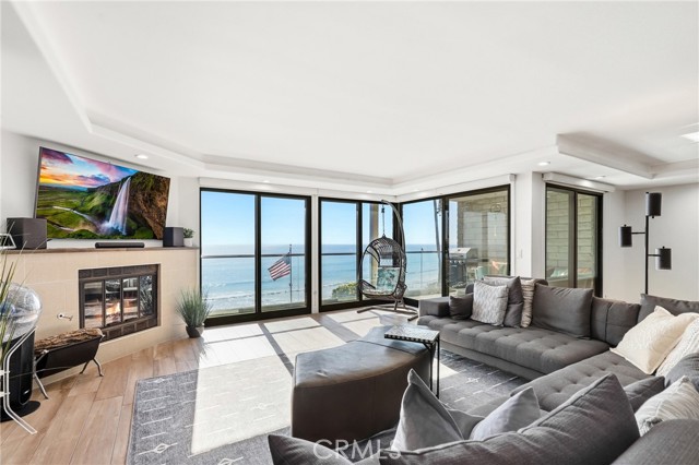 Detail Gallery Image 8 of 66 For 410 Corto Ln #E,  San Clemente,  CA 92672 - 2 Beds | 3 Baths