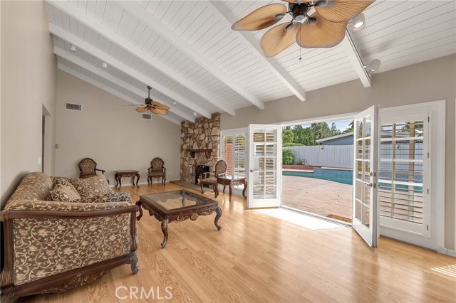 Detail Gallery Image 7 of 37 For 23230 Bigler St, Woodland Hills,  CA 91364 - 3 Beds | 2 Baths