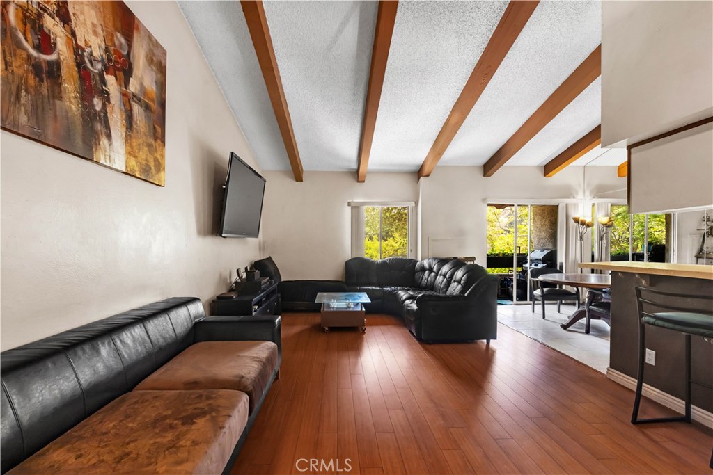 2700 Cahuenga Boulevard E #1302