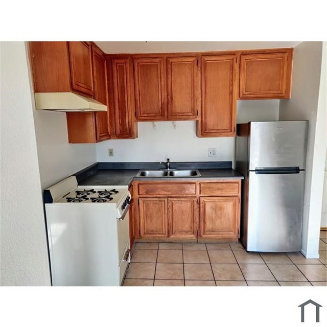 Detail Gallery Image 6 of 7 For 518 E 4th St, Long Beach,  CA 90802 - – Beds | – Baths