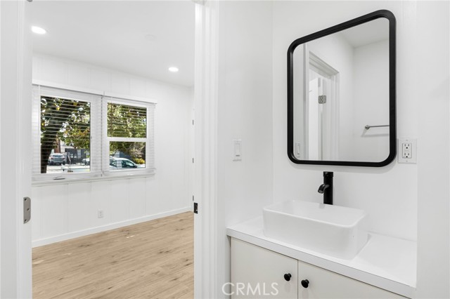 Detail Gallery Image 21 of 24 For 639 Thompson Ave a,  Glendale,  CA 91201 - 3 Beds | 2 Baths