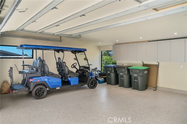 702 Diamond, Laguna Beach CA: https://media.crmls.org/medias/98e90a68-121b-49cb-9c3e-02fb29c80c08.jpg