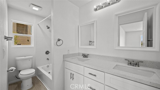 13105 Via Tuscany, Riverside CA: https://media.crmls.org/medias/98e9a721-349a-47d8-888b-3ca00720cfa7.jpg