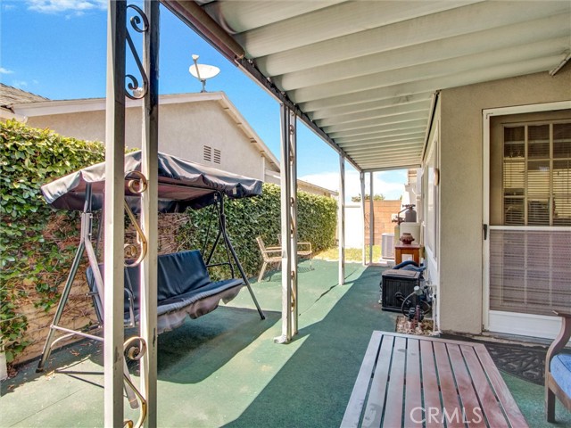 6056 Palau Street, Cypress CA: https://media.crmls.org/medias/98e9b918-cbe6-4160-84ff-bd3010c0a487.jpg