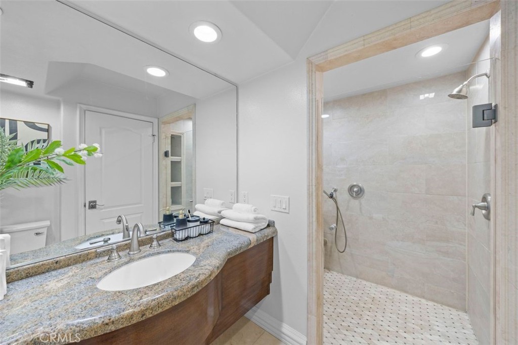 MLS #OC25258799 image #11